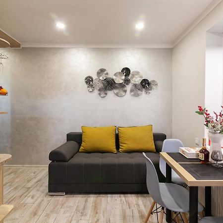 Alfa Apartments Kniazia Leva 2 Λβιβ Εξωτερικό φωτογραφία